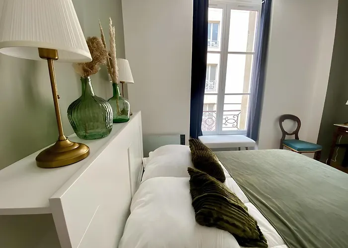 St Croix Appartement Style Haussmannien Lumineux \