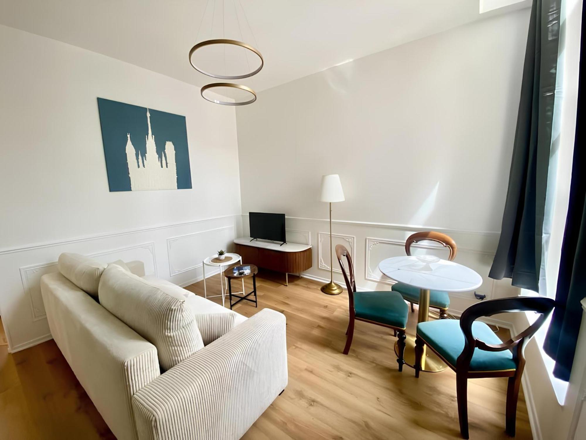 Apartment St Croix Style Haussmannien Lumineux 